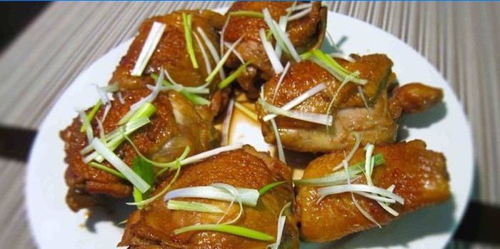 Coxas de frango assadas de estilo asiático