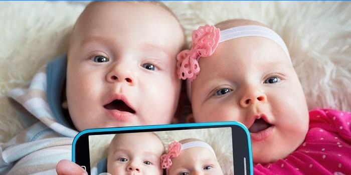 Gêmeos são baleados em um smartphone