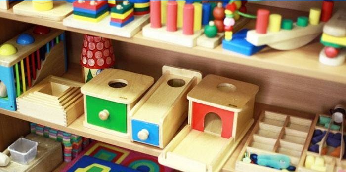 Brinquedos educativos de madeira para crianças