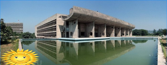 Edifício de montagem, Chandigarh, Índia