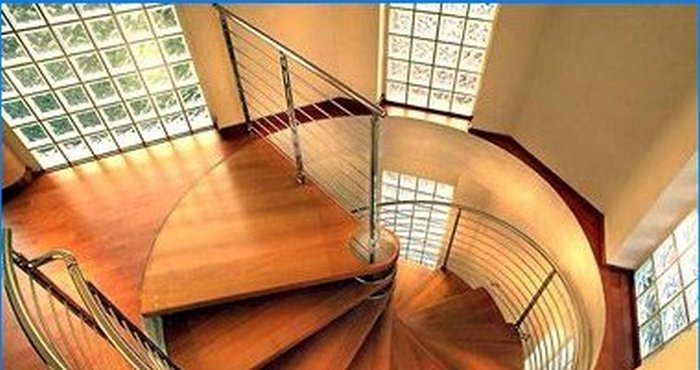 Tipos de escadas de madeira