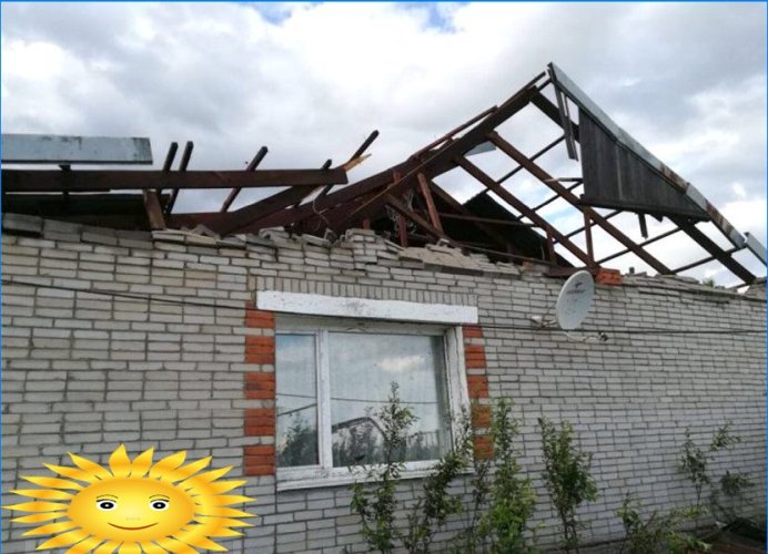 Foto: telhados arrancados