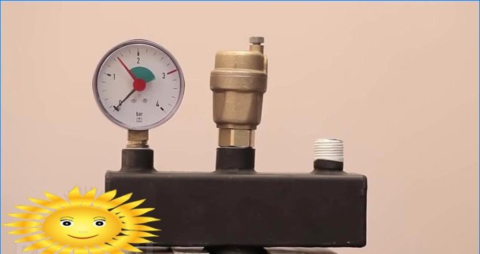 Características de instalação de uma caldeira de combustível sólido de circuito duplo