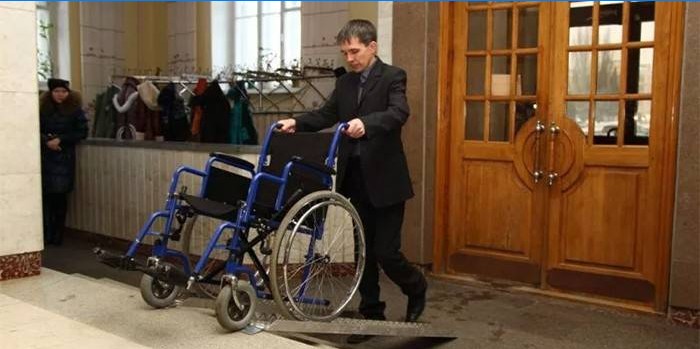 Cadeira de rodas homem