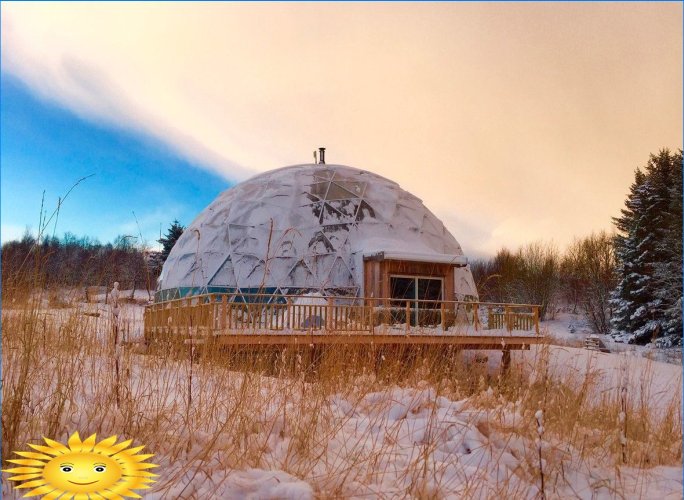 Nature House - uma casa sob uma cúpula geodésica no Ártico