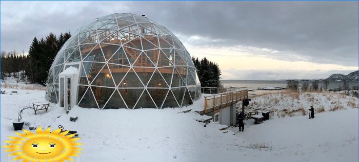 Nature House - uma casa sob uma cúpula geodésica no Ártico