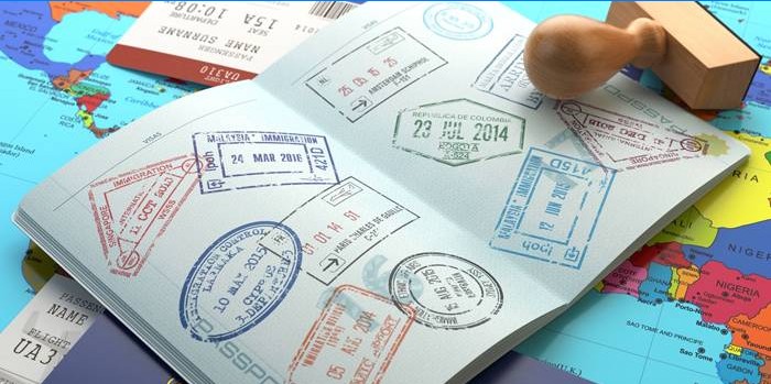 Marcas de entrada e saída de passaporte