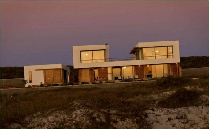 Design de residência privada Waters Edge Beach House